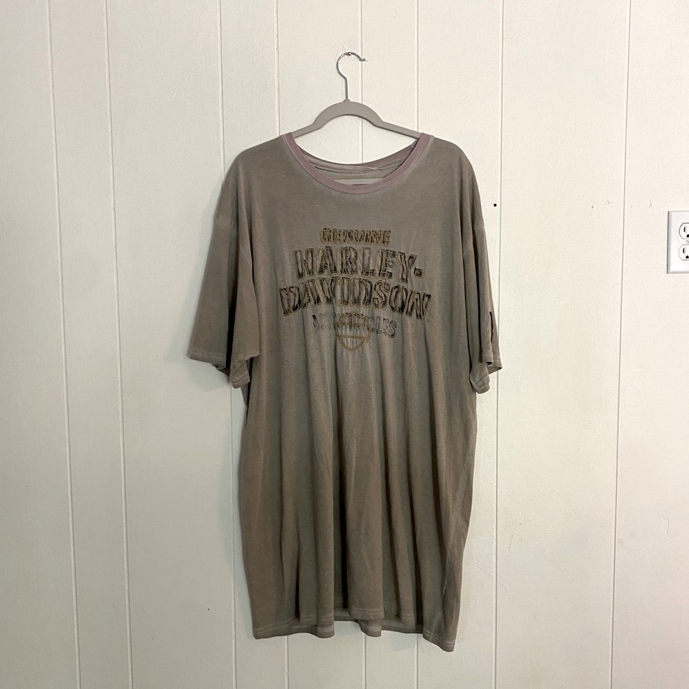 3/$40 Oversized Harley Davidson shirt